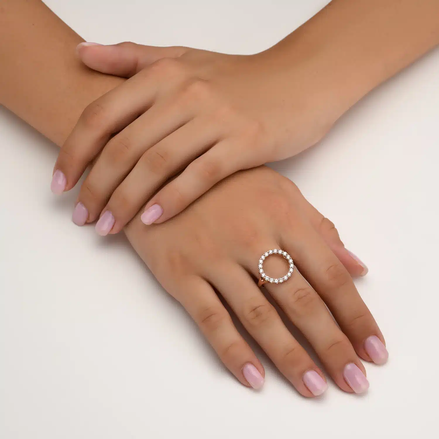 0.70 Carat Plateau Circle Shape Round Diamond Ring - Image 3