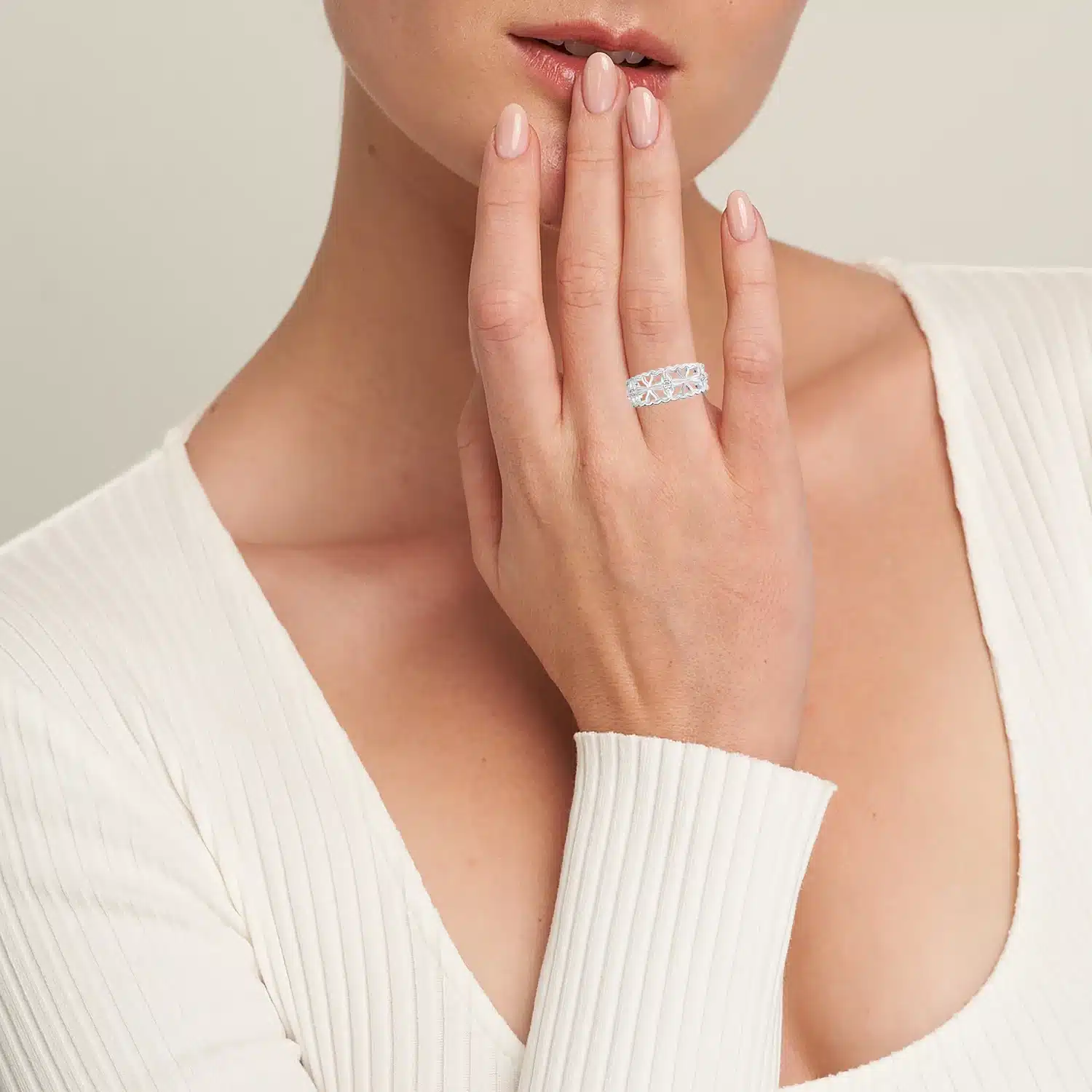 Women’s Timeless Devotion Round Brilliant Diamond 14k Gold Wedding Ring - Image 5