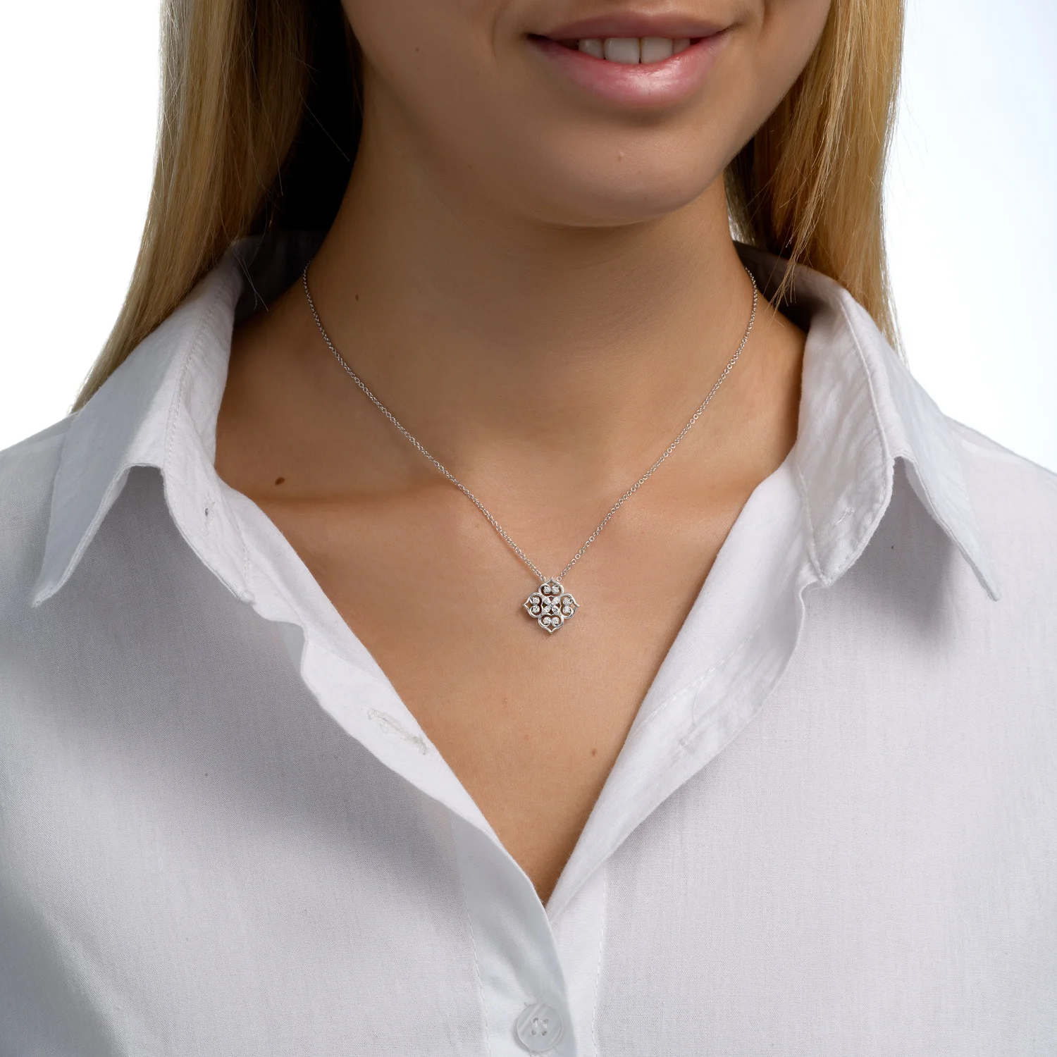 Blossom Crest 0.25 ct Diamond Pendant - Image 3